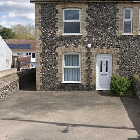 Charming 3 Bedroom Flint Cottage Lakenheath Exterior foto